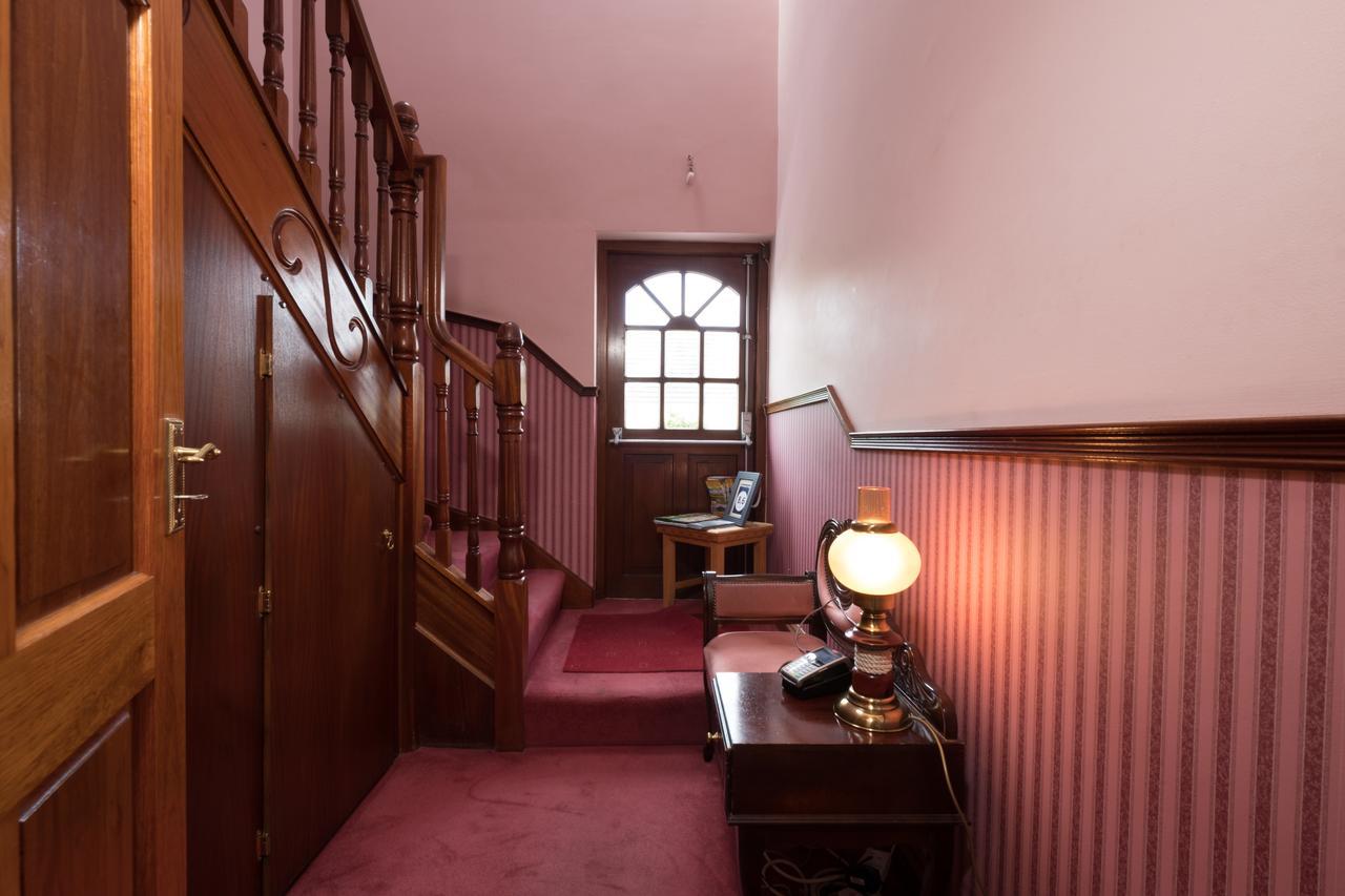 Bed and Breakfast Ashwood House Corrandulla Екстер'єр фото